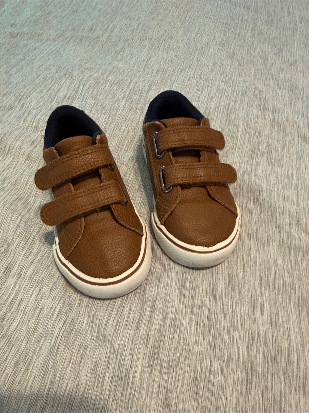Kids Casual Velcro Sneakers - Brown